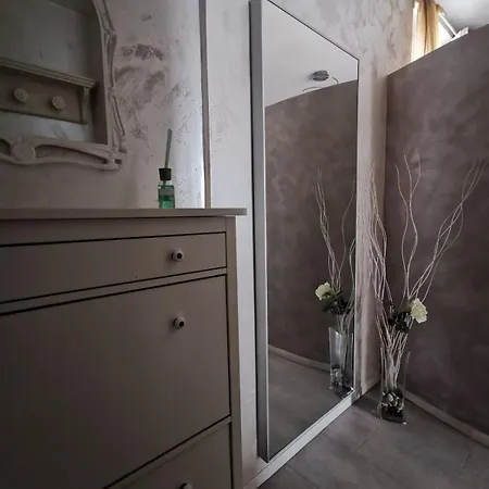 A Casa Di Luca Attico Di Design Genoa