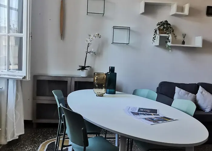 شقة A Casa Di Luca Attico Di Design *