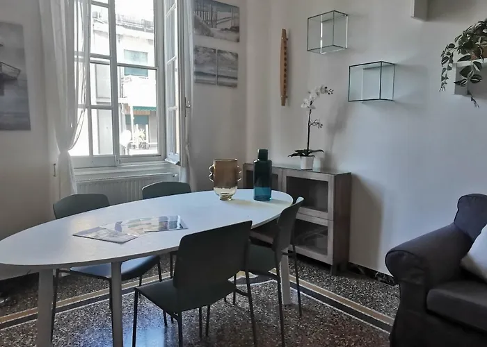 A Casa Di Luca Attico Di Design * ג'נובה
